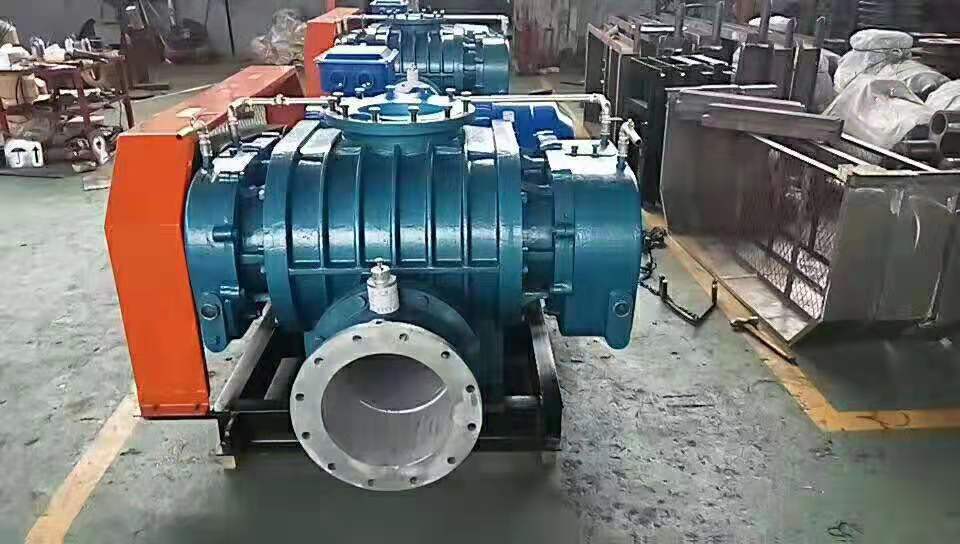 山東MSR300三葉羅茨鼓風機(圖1) 山東MSR300三葉羅茨鼓風機(圖1)
